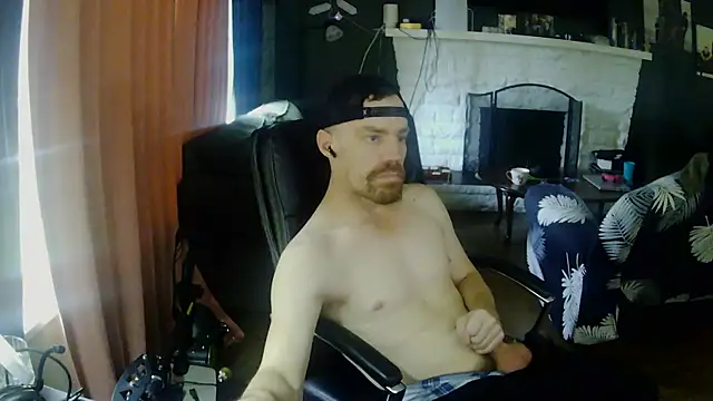 Slim Whitey online show from November 12, 6:52 pm