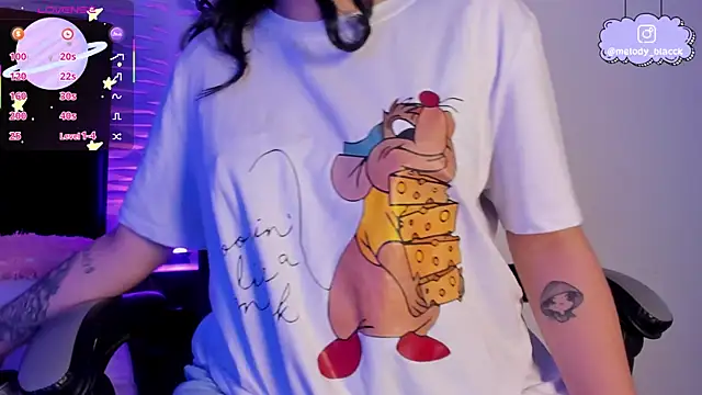 Melody Black  online show from November 17, 8:47 pm