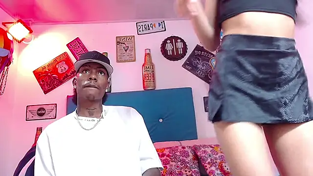 lili roussi online show from January 14, 9:52 pm