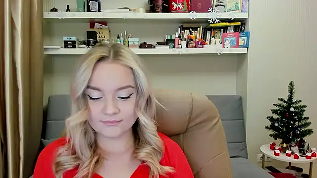 Kara Smith  online show from January 10, 11:42 pm