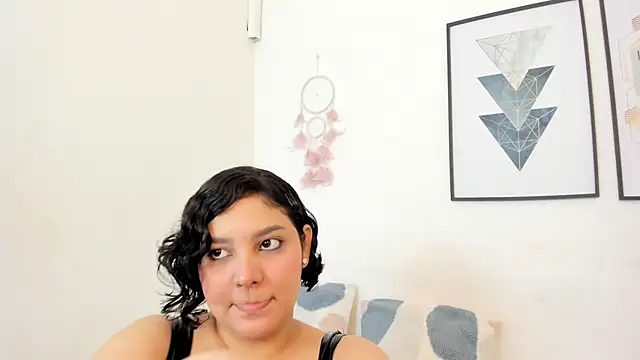 dullce77 online show from November 11, 7:25 pm