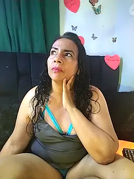 AlexaNovoa  online show from February 17, 12:51 am