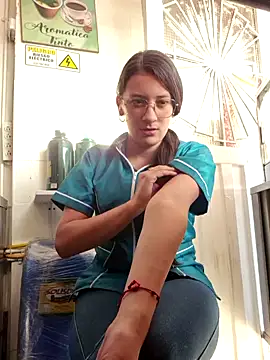 HOLY DOLL online show from November 11, 9:15 pm