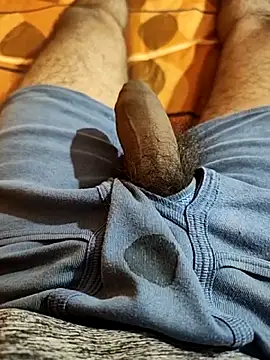 Snapshot of pmr1997 chatting on October 20, 5:57 pm pmr1997 online show from October 20, 5:57 pm