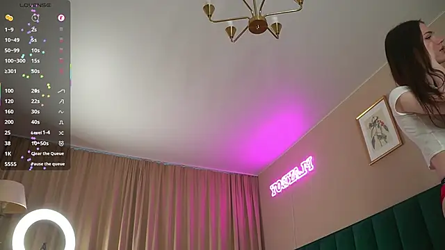 Sweet Jealousy online show from October 4, 8:45 am