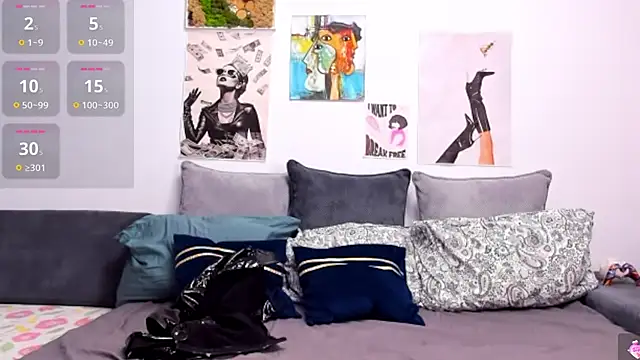 Snapshot of FindomGoddess1 chatting on March 12, 10:10 am FindomGoddess1 online show from March 12, 10:10 am