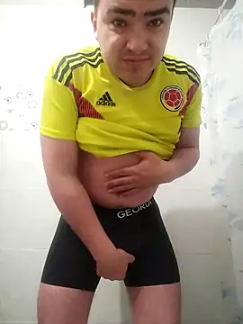 Snapshot of Andy-rtg chatting on October 8, 5:49 am Andy-rtg online show from October 8, 5:49 am