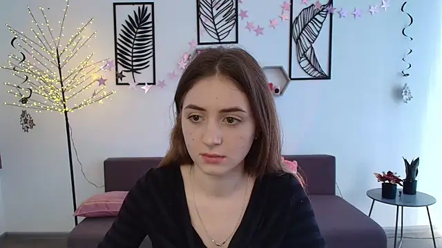 LilyHaart online show from March 18, 9:42 am