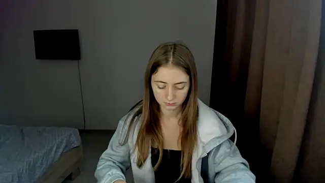 LilyHaart online show from October 4, 8:34 am