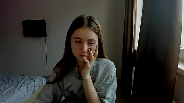 LilyHaart online show from November 12, 5:19 am