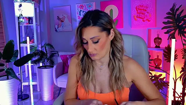 SarahAlluring online show from February 1, 12:04 pm