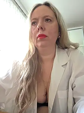 Irina3718 online show from February 6, 12:52 pm