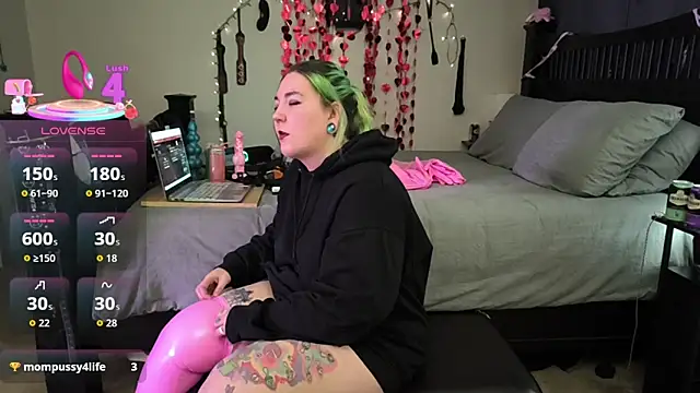 KinkyBratandDaddy online show from March 12, 2:39 am