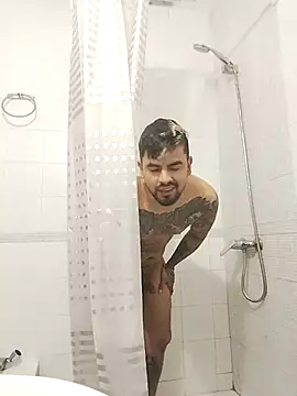 crazyweelove online show from March 18, 10:25 am