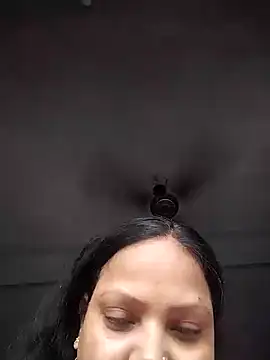 Snapshot of Arohi35 chatting on March 13, 9:32 am Arohi35 online show from March 13, 9:32 am