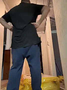 billybib83 online show from October 24, 4:25 pm