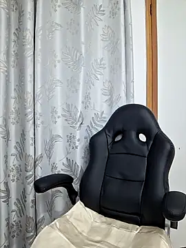 Snapshot of Chris_Alzate chatting on March 22, 2:05 am Chris Alzate online show from March 22, 2:05 am