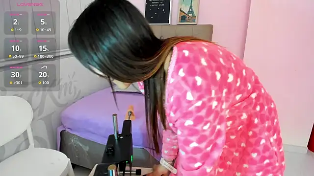 Tania Duque online show from September 20, 3:02 pm