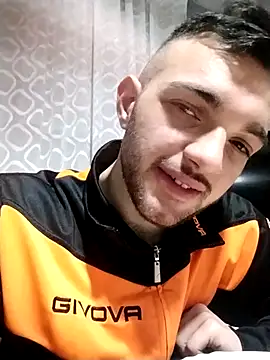 Francescodicristina44 online show from February 18, 9:55 pm