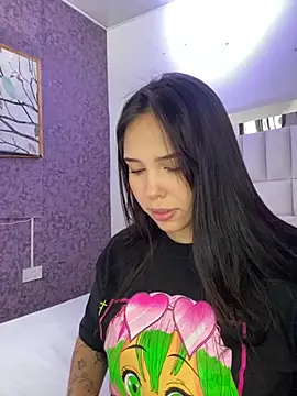 LunaCandy  online show from November 10, 1:21 pm