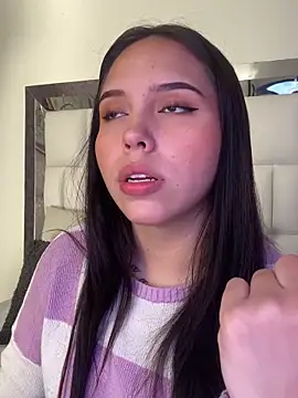 LunaCandy  online show from November 11, 1:22 pm