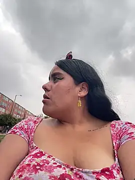 nicky andcamil online show from March 11, 5:35 pm