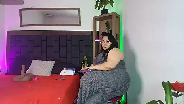 EllenaBoobs  online show from April 8, 3:17 am