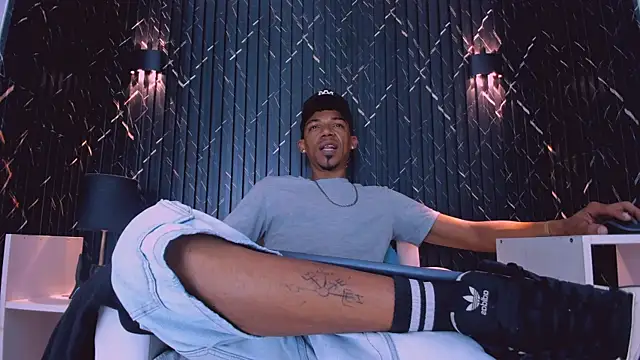 Gregory Sforza online show from April 13, 3:56 am