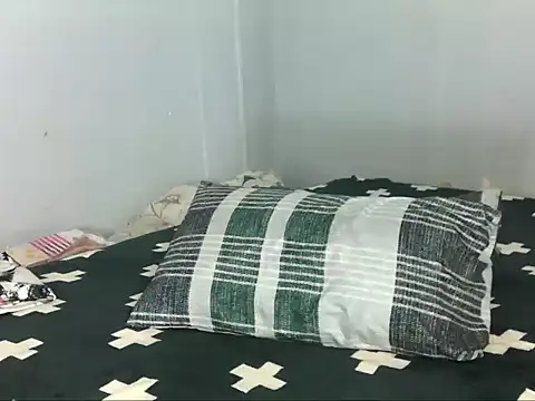 Snapshot of clover_cams1874 chatting on October 7, 5:21 pm clover cams1874 online show from October 7, 5:21 pm