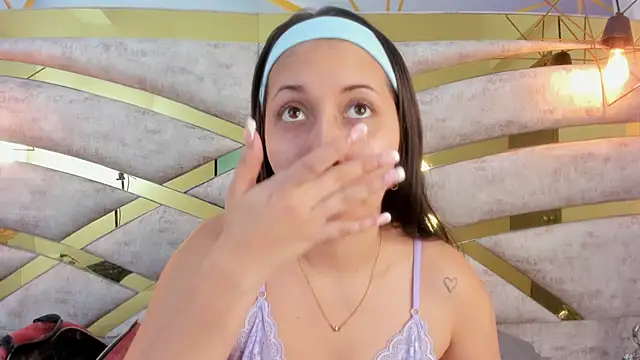 Snapshot of Sofiia_Rossee_ chatting on October 20, 7:58 pm Sofiia Rossee online show from October 20, 7:58 pm