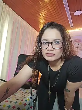 Rose Thompson1 online show from June 19, 1:26 pm