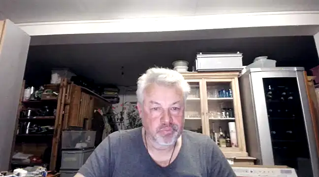 Berg Boy online show from March 13, 9:37 pm