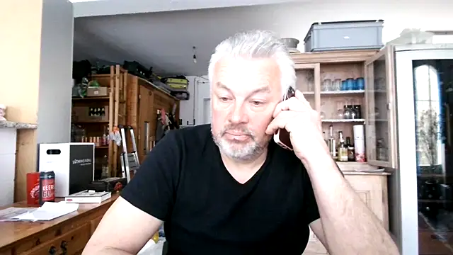 Berg Boy online show from March 16, 8:32 am