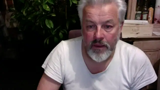 Berg Boy online show from November 21, 1:04 am