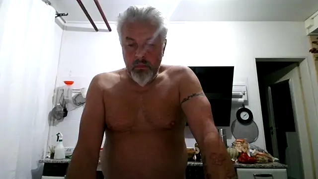 Berg Boy online show from May 29, 12:08 am