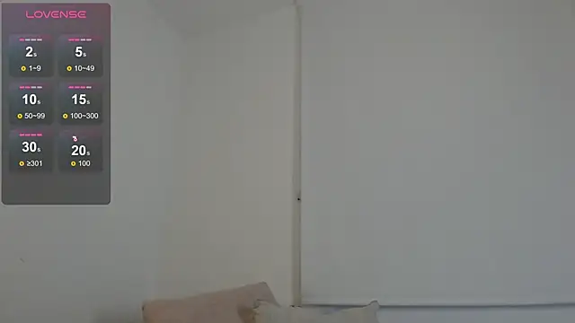 Snapshot of Ivelleee_ chatting on July 15, 11:10 pm Ivelleee online show from July 15, 11:10 pm