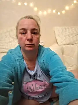 Snapshot of my_Kazka chatting on January 31, 10:08 pm my Kazka online show from January 31, 10:08 pm