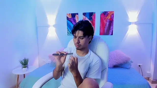 MathewAdams online show from September 12, 6:30 pm