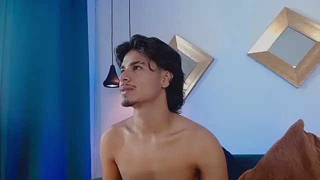 MathewAdams online show from November 5, 6:41 pm