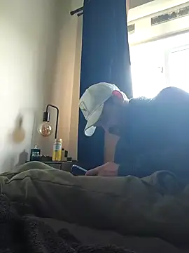 Snapshot of LKC94 chatting on October 4, 10:46 am LKC94 online show from October 4, 10:46 am