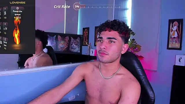 Snapshot of LucasCarterr_ chatting on October 30, 5:02 pm LucasCarterr online show from October 30, 5:02 pm