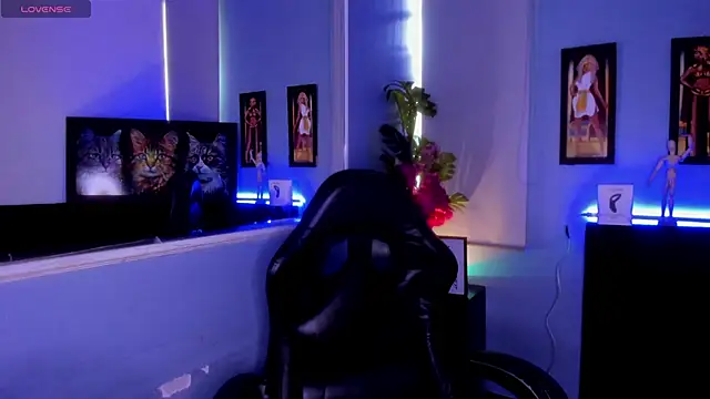 Snapshot of LucasCarterr_ chatting on November 5, 3:12 pm LucasCarterr online show from November 5, 3:12 pm