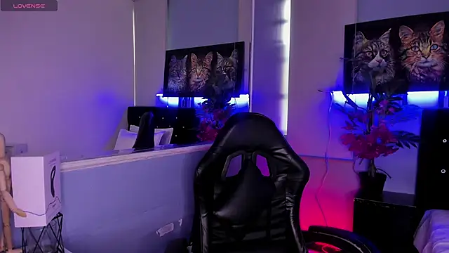 Snapshot of LucasCarterr_ chatting on November 17, 12:55 pm LucasCarterr online show from November 17, 12:55 pm