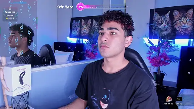 Snapshot of LucasCarterr_ chatting on November 18, 3:45 am LucasCarterr online show from November 18, 3:45 am