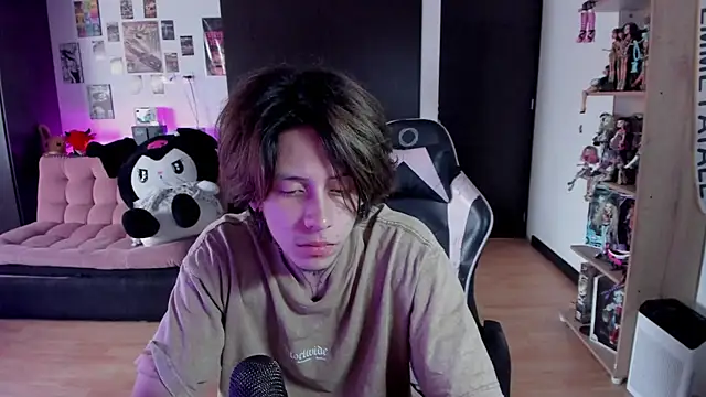 xIce Boy online show from May 21, 1:18 pm