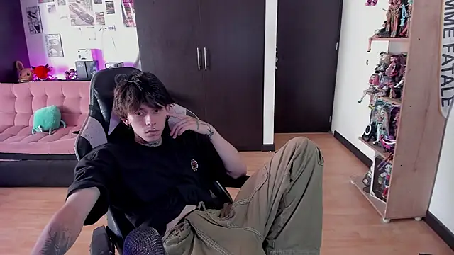 xIce Boy online show from June 1, 2:08 pm