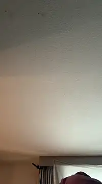 2brokegirlz online show from March 11, 4:07 pm