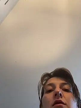 2brokegirlz online show from March 15, 9:38 pm