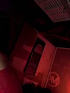 2brokegirlz online show from December 15, 7:34 am