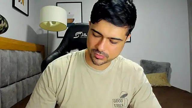 Dante Storm online show from December 15, 4:06 am